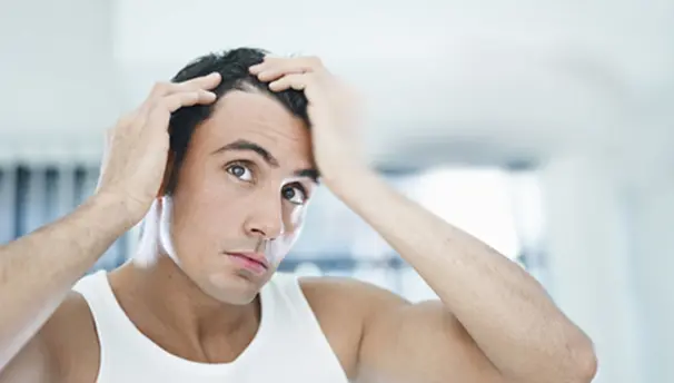 Jen pro pány: Jak proti vypadávání vlasů